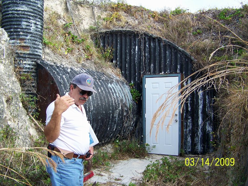 Hector 023 031409.jpg - Compliments of Hector Padron-AD4C